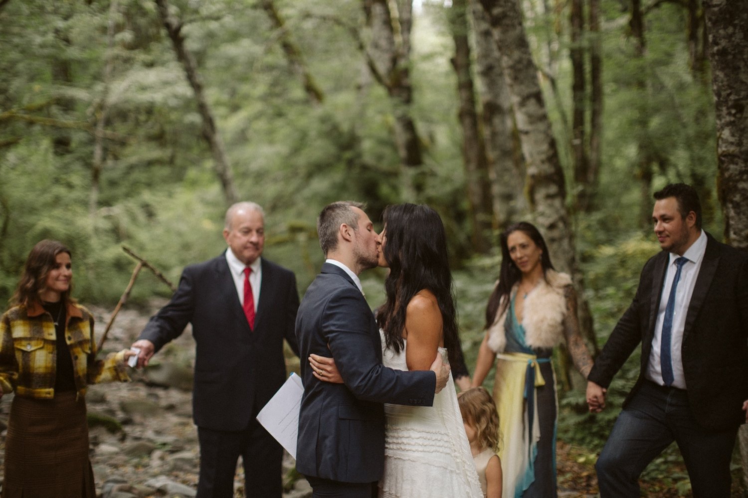 intimate-forest-wedding-oregon-60.jpg