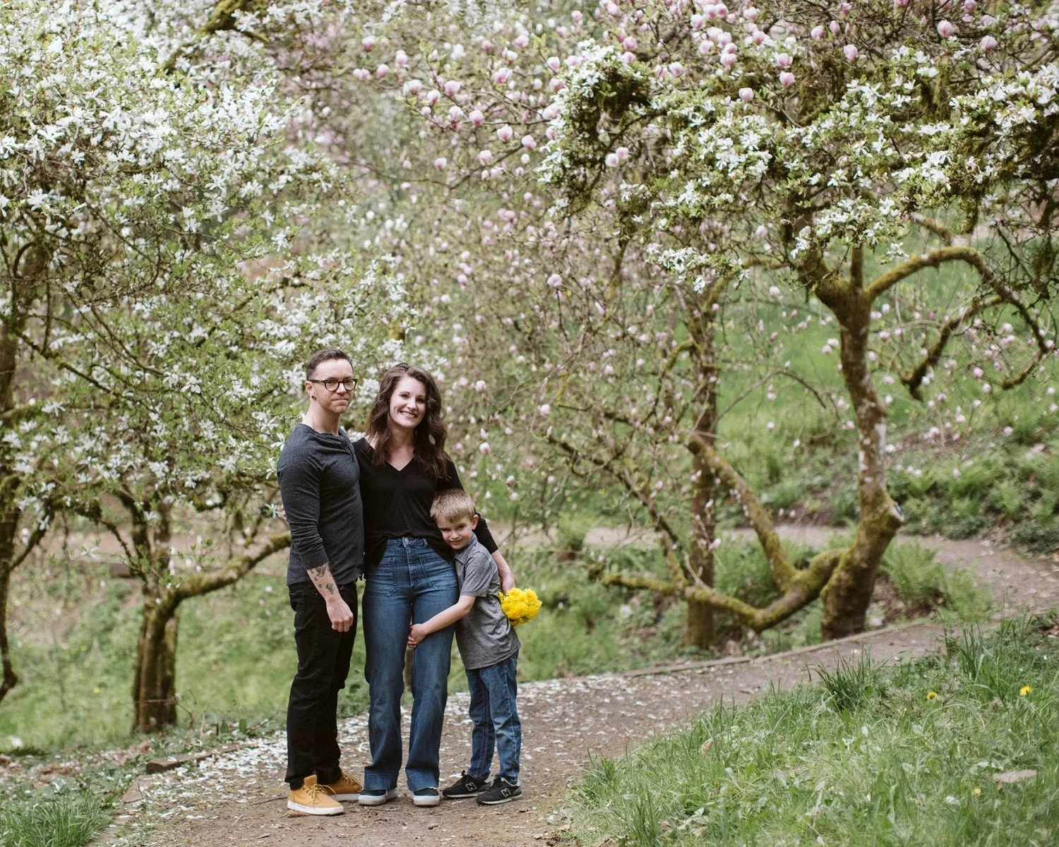 05_magnolia spring mini session in portland.jpg