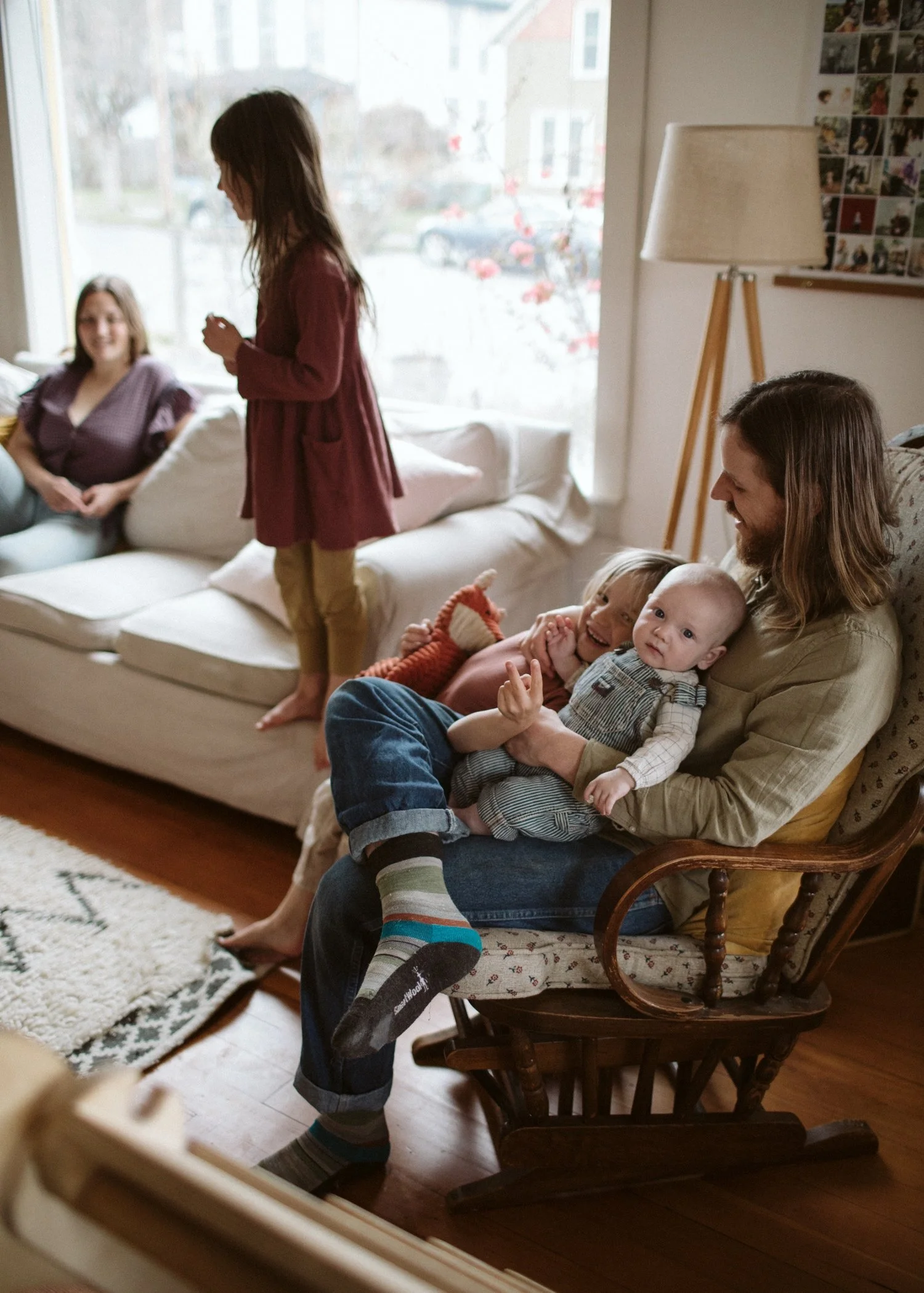 12_family photography at home in Portland Oregon.jpg