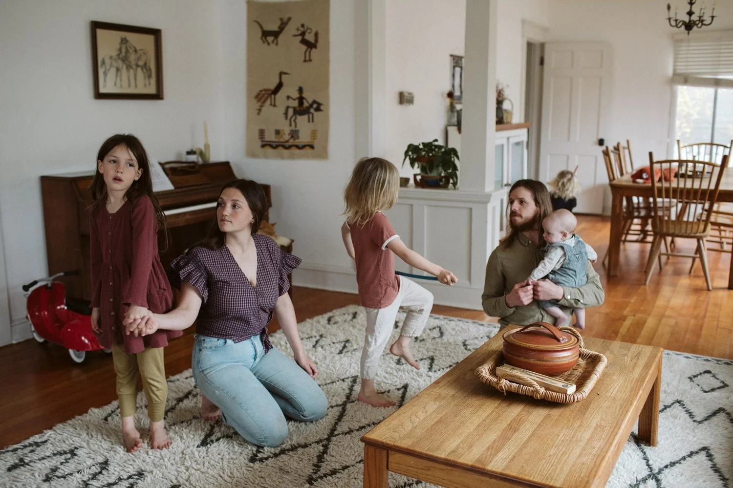 17_family photography at home in Portland Oregon.jpg