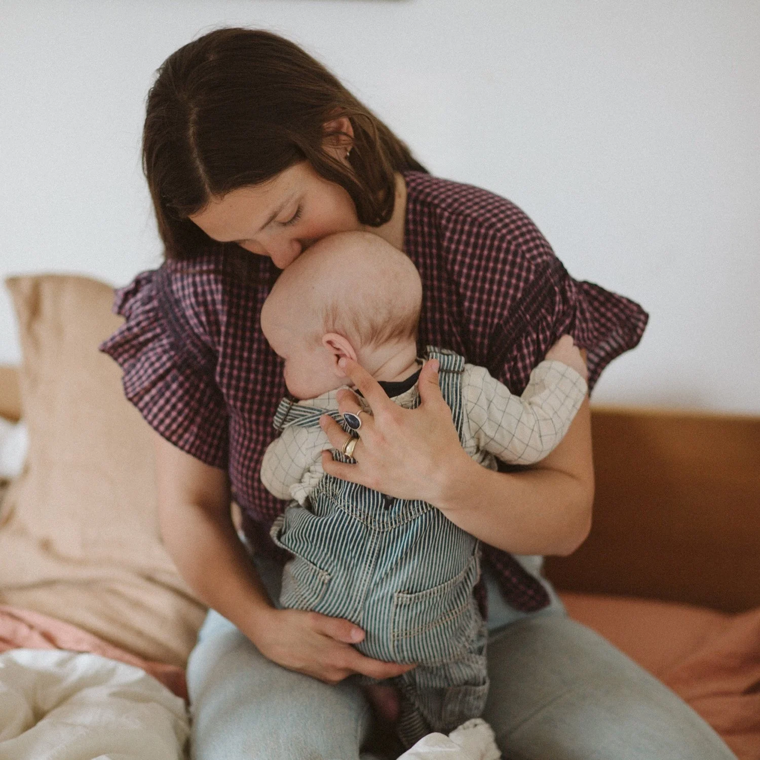44_family photography at home in Portland Oregon.jpg