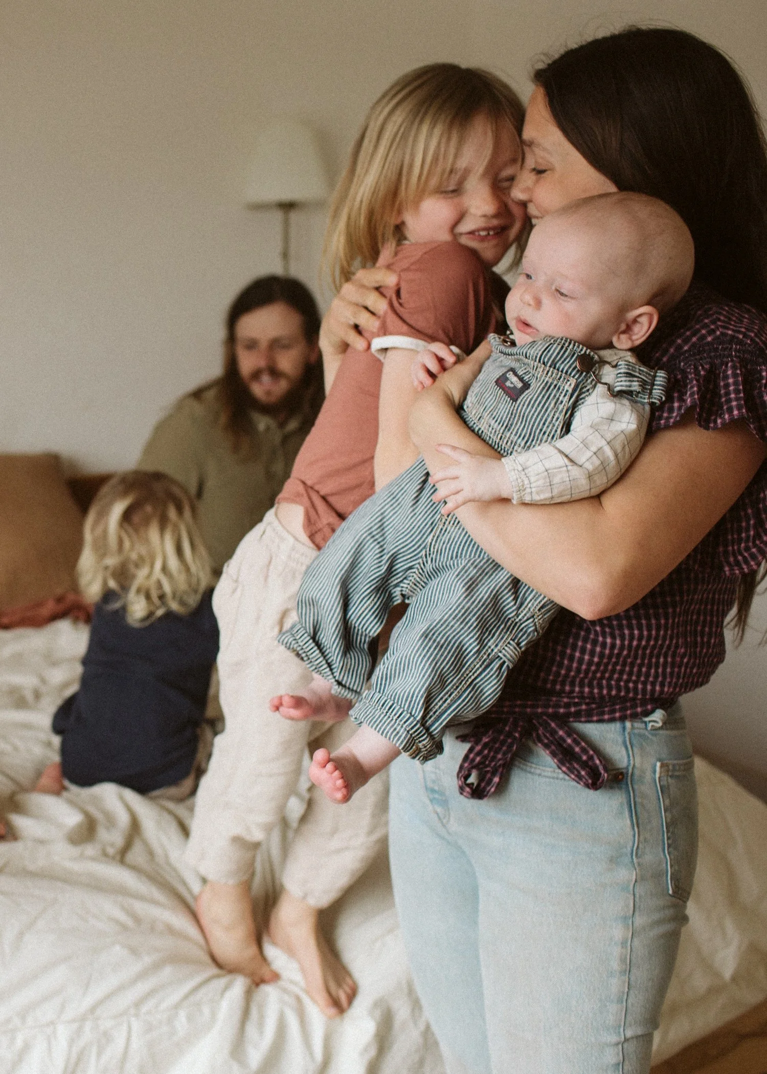 49_family photography at home in Portland Oregon.jpg