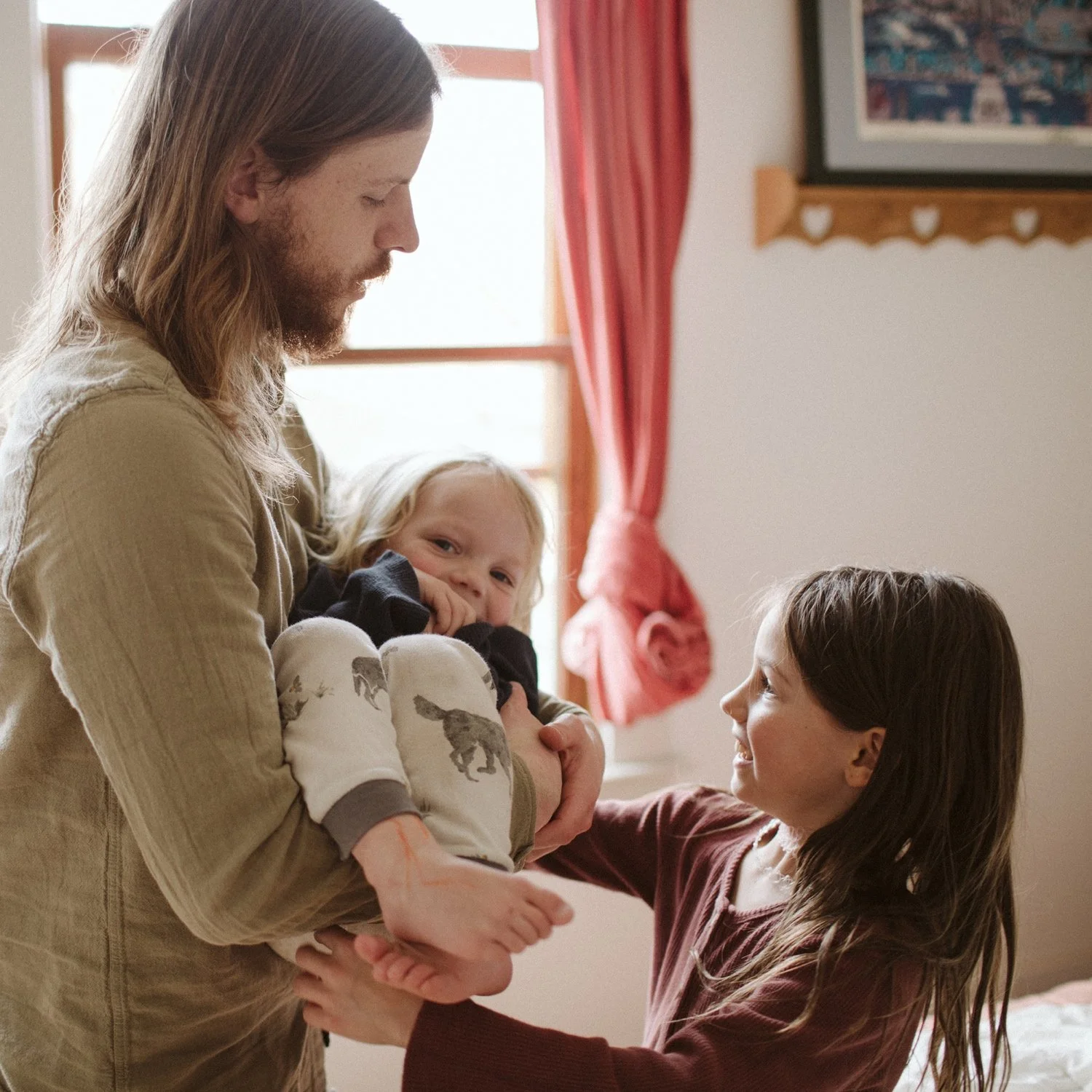 54_family photography at home in Portland Oregon.jpg