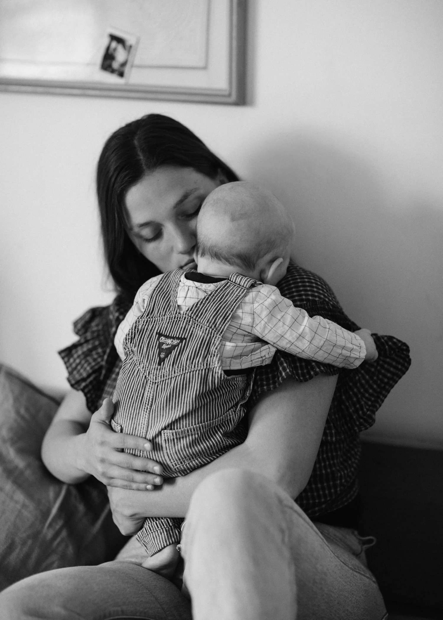 56_family photography at home in Portland Oregon.jpg