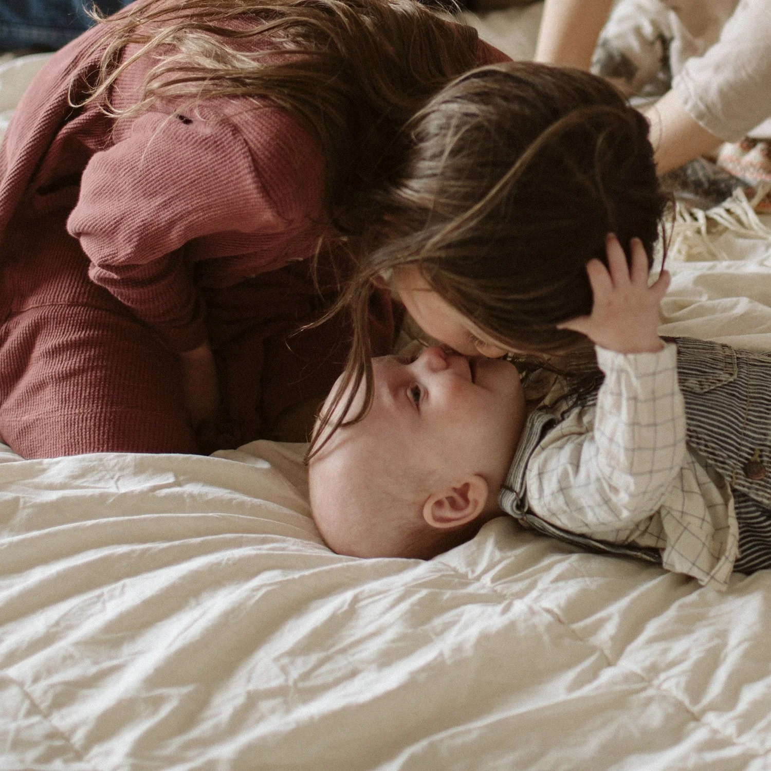 60_family photography at home in Portland Oregon.jpg