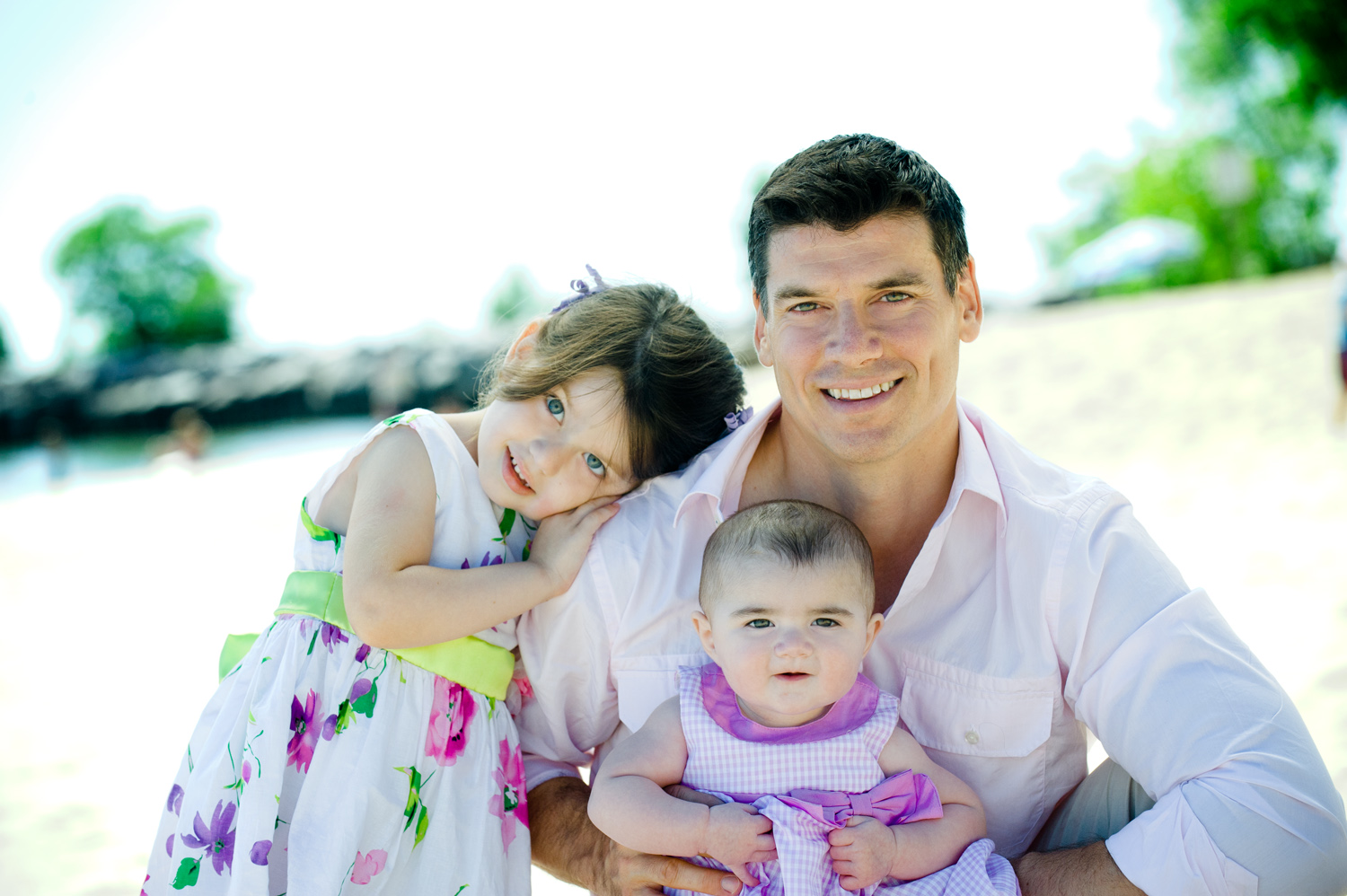 Nicole is a Chicago-based child photographer, family, baby photographer, commercial photographer, specializing in children's photography in Chicago, the Chicago North Shore suburban area and San Diego.