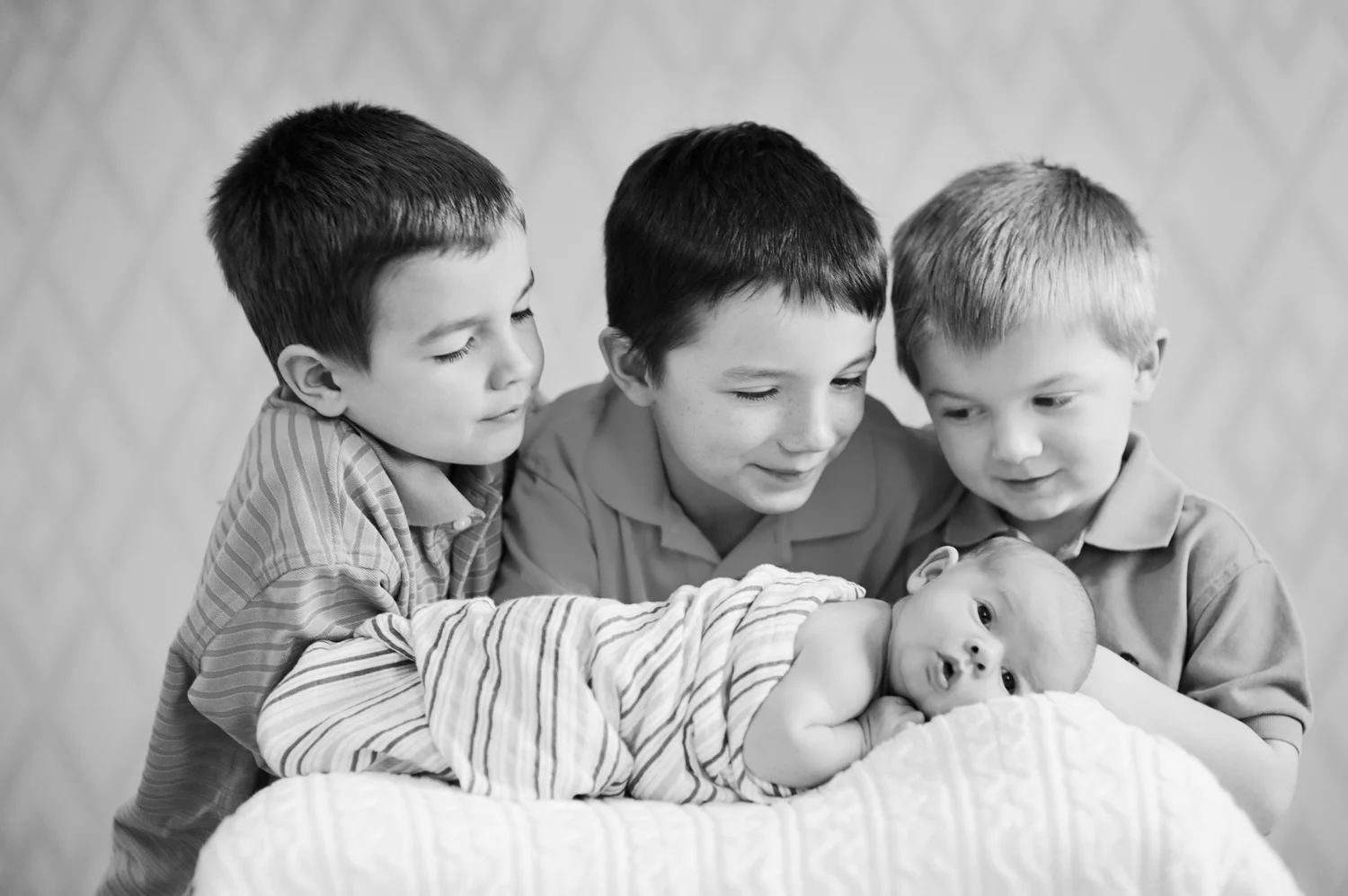 Nicole is a Chicago-based child photographer, family, baby photographer, commercial photographer, specializing in children's photography in Chicago, the Chicago North Shore suburban area and San Diego.
