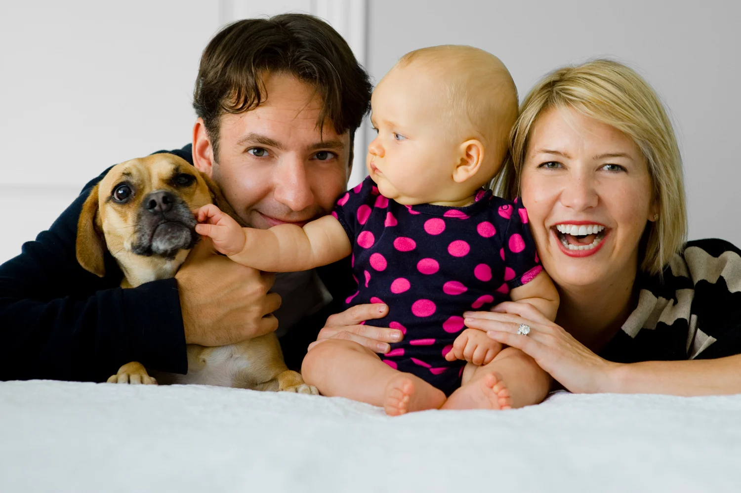 Nicole is a Chicago-based child photographer, family, baby photographer, commercial photographer, specializing in children's photography in Chicago, the Chicago North Shore suburban area and San Diego.