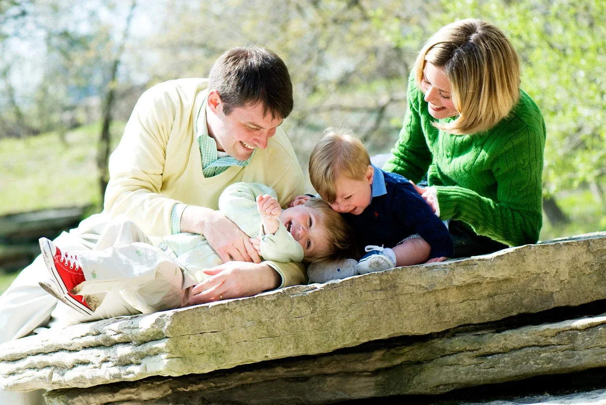 Nicole is a Chicago-based child photographer, family, baby photographer, commercial photographer, specializing in children's photography in Chicago, the Chicago North Shore suburban area and San Diego.