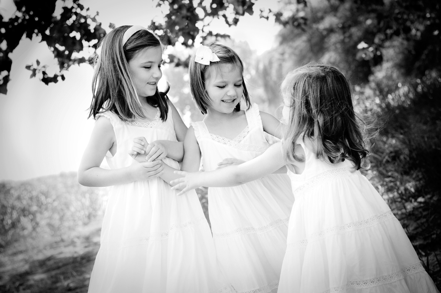 Nicole is a Chicago-based child photographer, family, baby photographer, commercial photographer, specializing in children's photography in Chicago, the Chicago North Shore suburban area and San Diego.