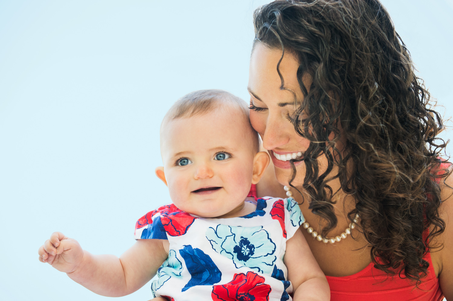 Nicole is a Chicago-based child photographer, family, baby photographer, commercial photographer, specializing in children's photography in Chicago, the Chicago North Shore suburban area and San Diego.