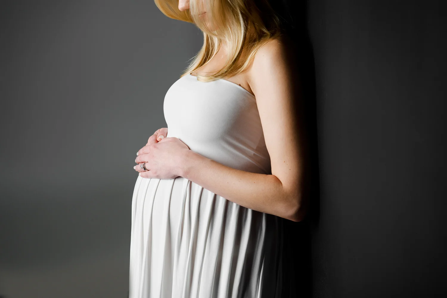 Nicole is a Chicago-based child photographer, family, baby photographer, commercial photographer, specializing in children's photography in Chicago, the Chicago North Shore suburban area and San Diego.