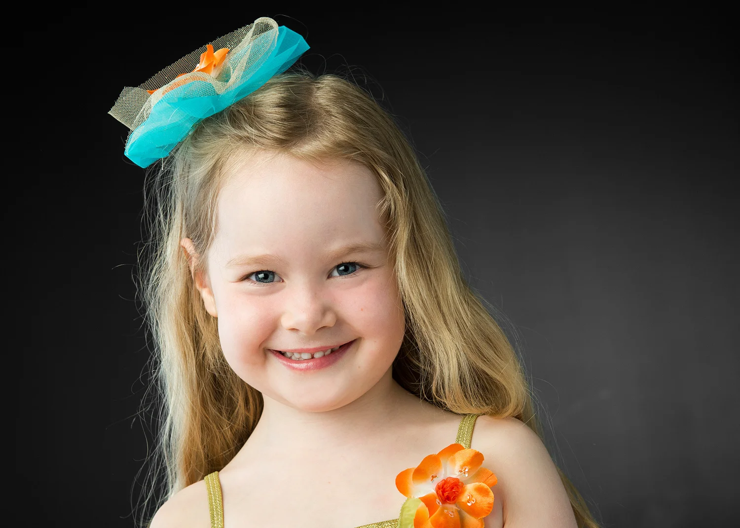Nicole is a Chicago-based child photographer, family, baby photographer, commercial photographer, specializing in children's photography in Chicago, the Chicago North Shore suburban area and San Diego.