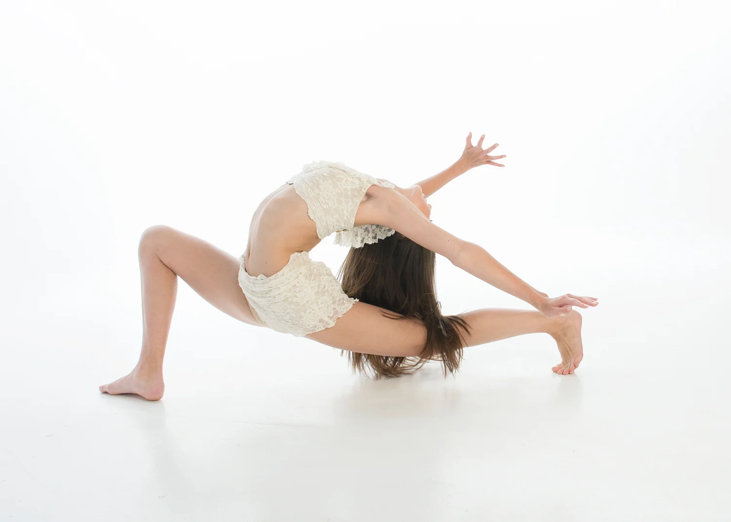Nicole is a Chicago-based child photographer, family, baby photographer, commercial photographer, specializing in children's photography in Chicago, the Chicago North Shore suburban area and San Diego.