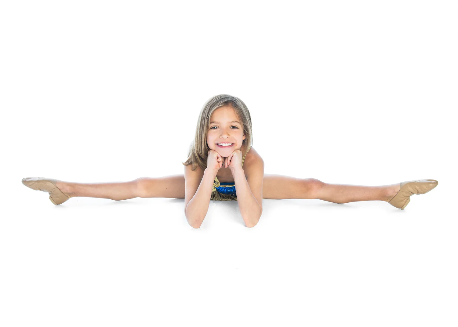 Nicole is a Chicago-based child photographer, family, baby photographer, commercial photographer, specializing in children's photography in Chicago, the Chicago North Shore suburban area and San Diego.