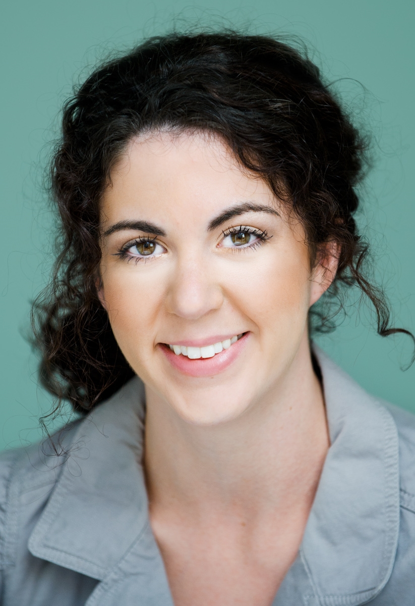 Nicole is a Chicago-based child photographer, family, baby photographer, commercial photographer, specializing in children's photography in Chicago, the Chicago North Shore suburban area and San Diego.