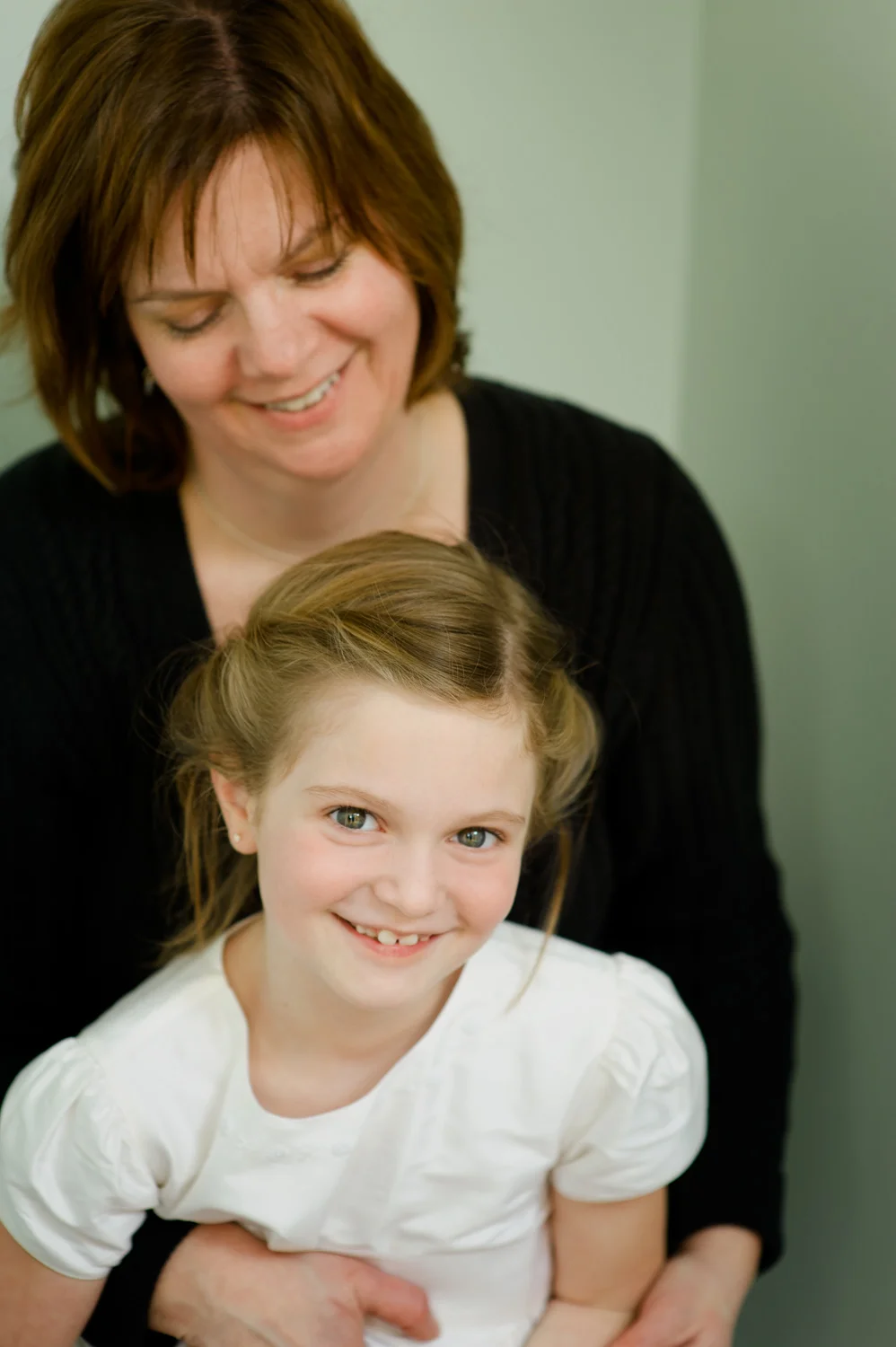 Nicole is a Chicago-based child photographer, family, baby photographer, commercial photographer, specializing in children's photography in Chicago, the Chicago North Shore suburban area and San Diego.