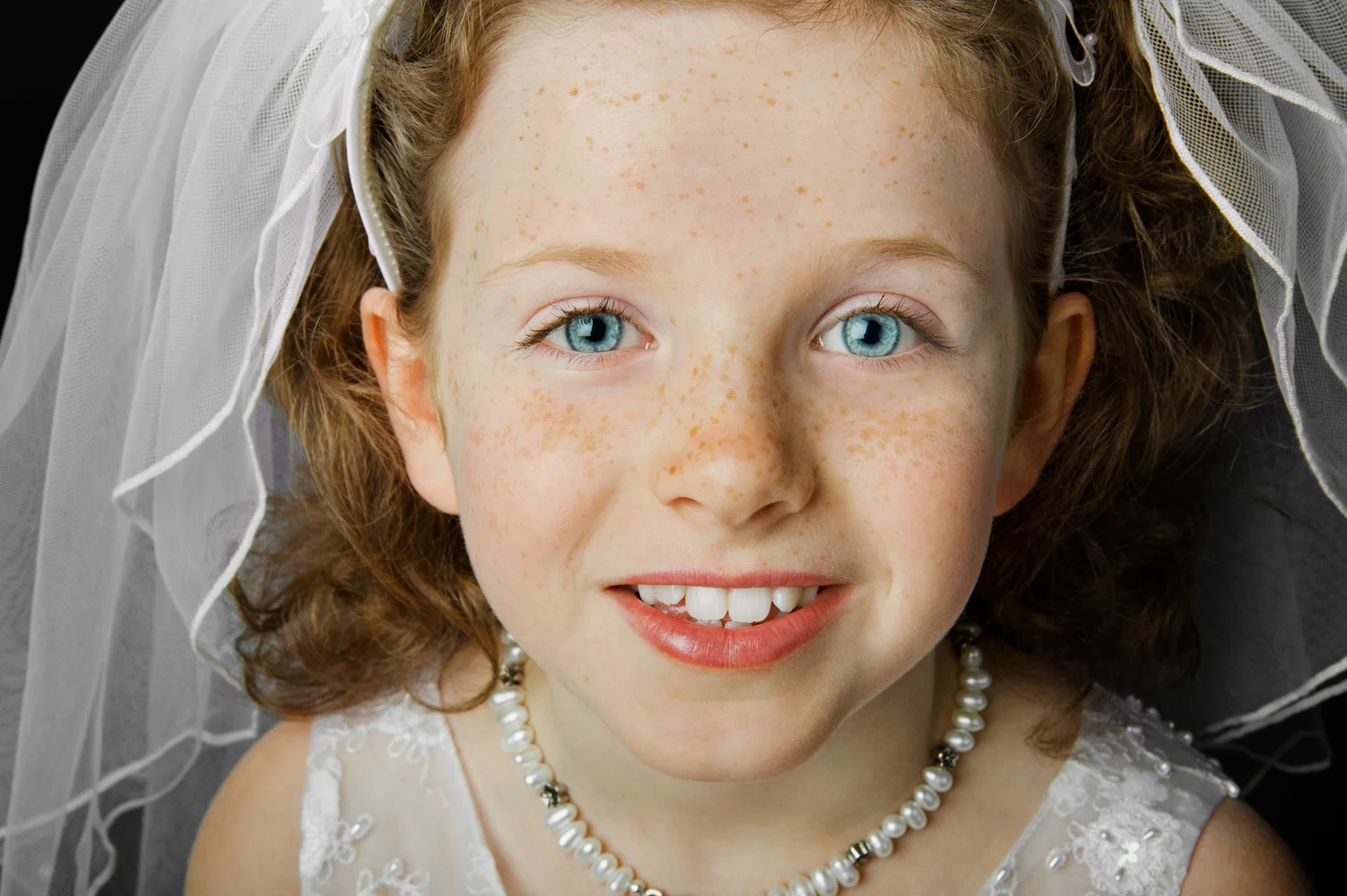 Nicole is a Chicago-based child photographer, family, baby photographer, commercial photographer, specializing in children's photography in Chicago, the Chicago North Shore suburban area and San Diego.