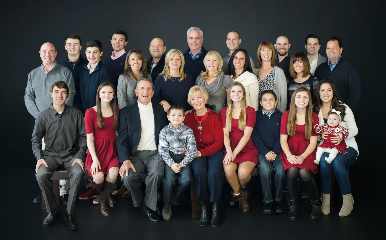Nicole is a Chicago-based child photographer, family, baby photographer, commercial photographer, specializing in children's photography in Chicago, the Chicago North Shore suburban area and San Diego.