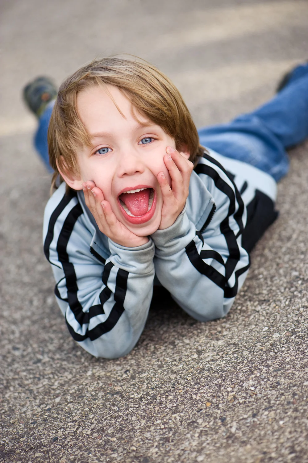 Nicole is a Chicago-based child photographer, family, baby photographer, commercial photographer, specializing in children's photography in Chicago, the Chicago North Shore suburban area and San Diego.