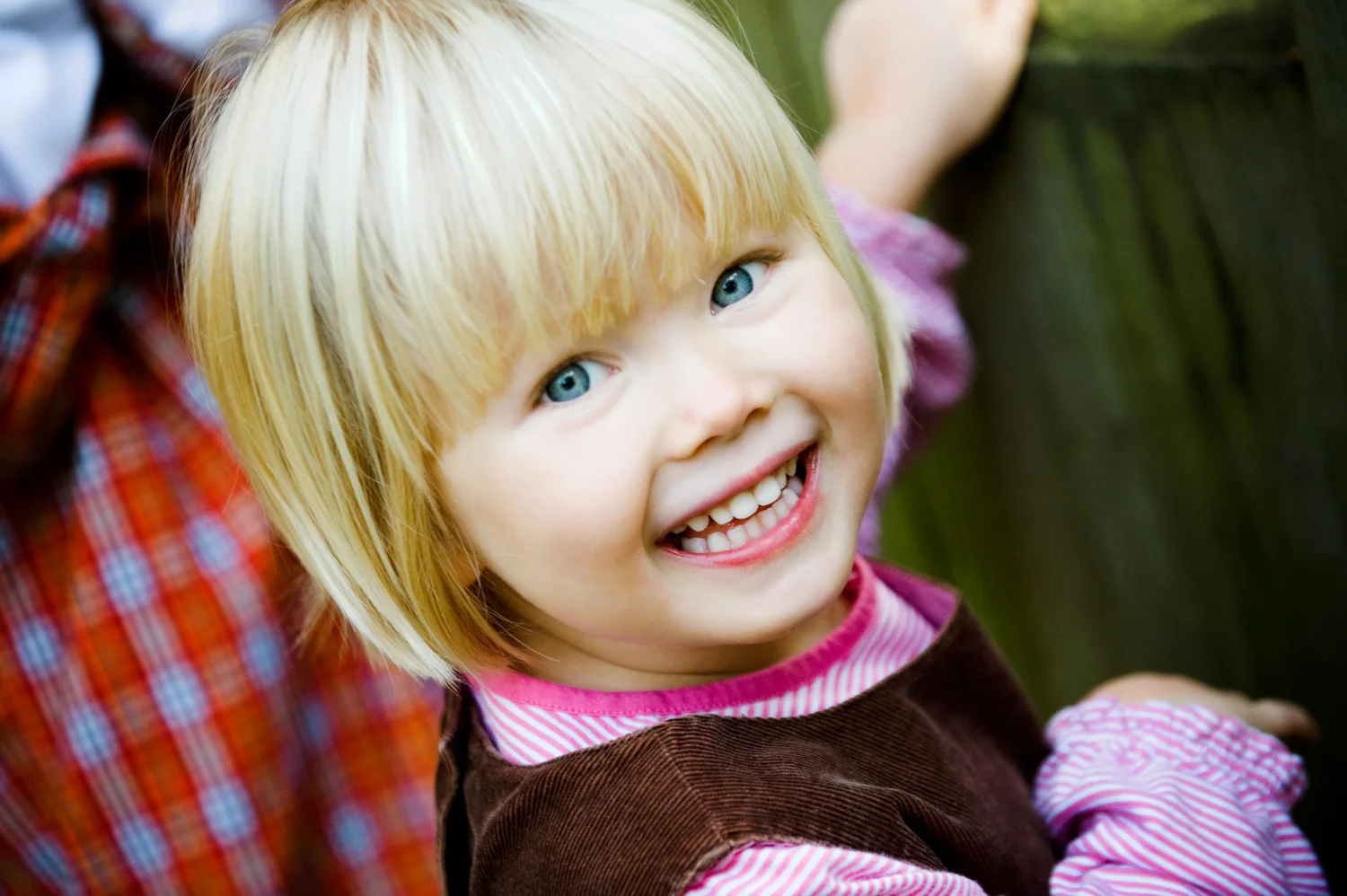 Nicole is a Chicago-based child photographer, family, baby photographer, commercial photographer, specializing in children's photography in Chicago, the Chicago North Shore suburban area and San Diego.