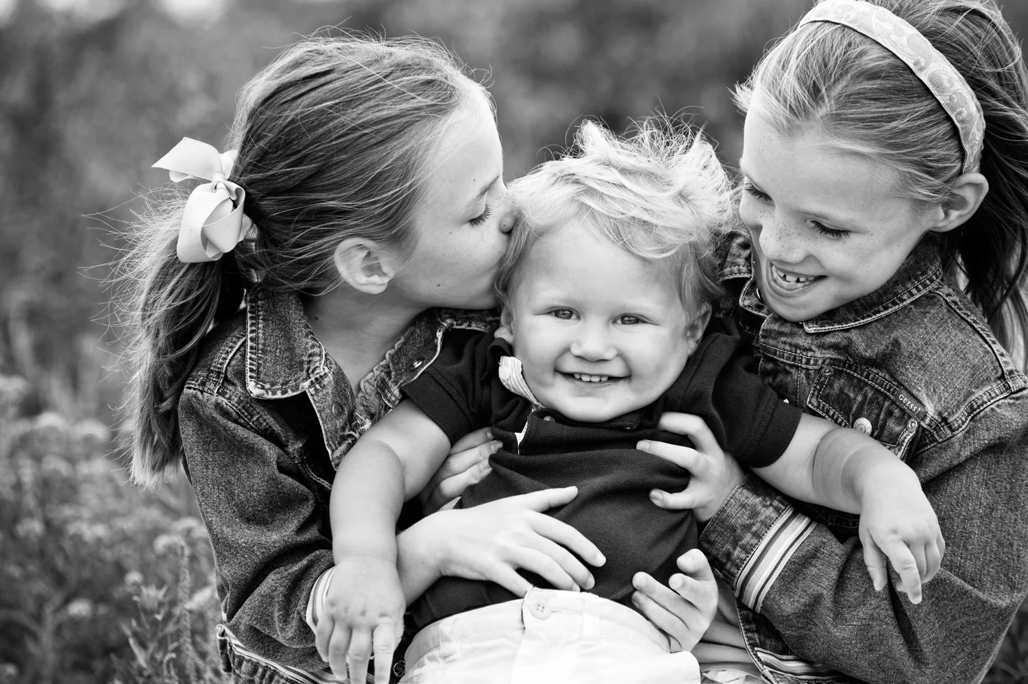 Nicole is a Chicago-based child photographer, family, baby photographer, commercial photographer, specializing in children's photography in Chicago, the Chicago North Shore suburban area and San Diego.