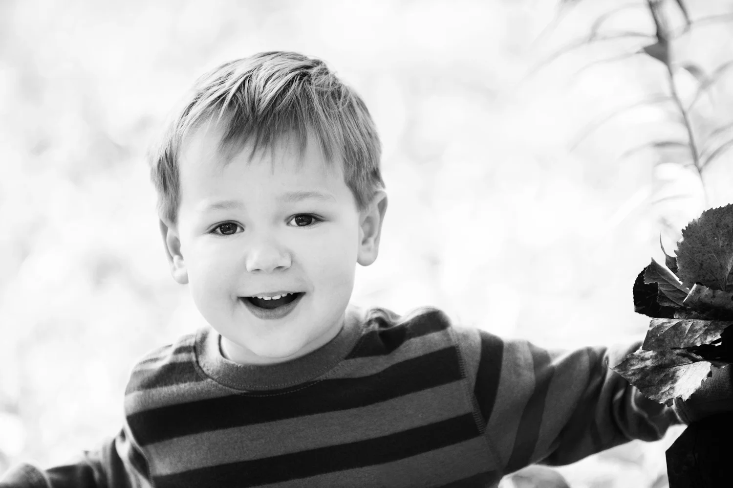 Nicole is a Chicago-based child photographer, family, baby photographer, commercial photographer, specializing in children's photography in Chicago, the Chicago North Shore suburban area and San Diego.