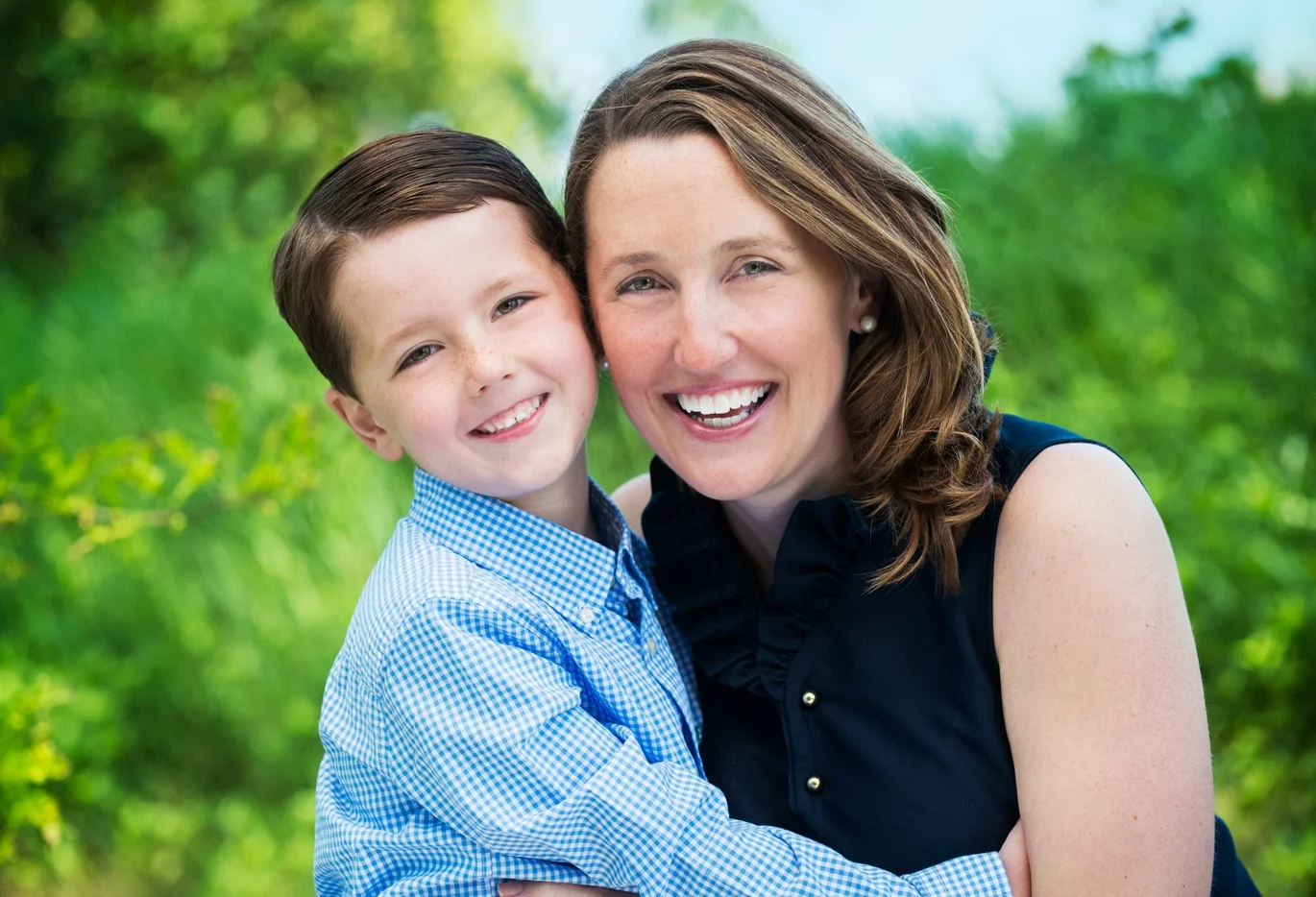 Nicole is a Chicago-based child photographer, family, baby photographer, commercial photographer, specializing in children's photography in Chicago, the Chicago North Shore suburban area and San Diego.