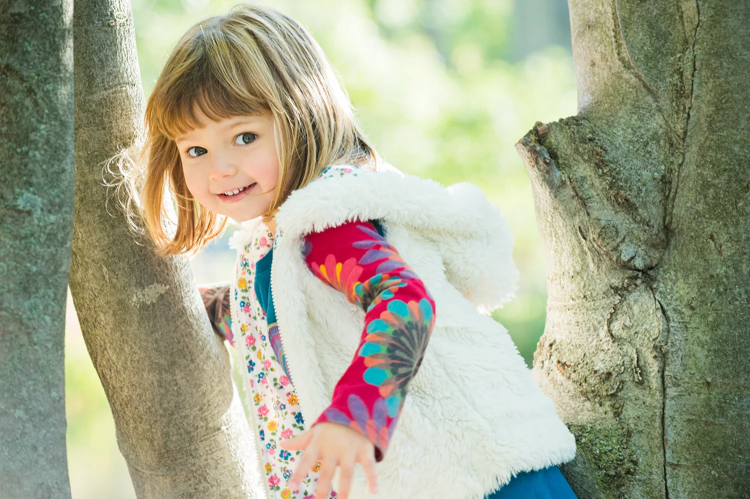 Nicole is a Chicago-based child photographer, family, baby photographer, commercial photographer, specializing in children's photography in Chicago, the Chicago North Shore suburban area and San Diego.