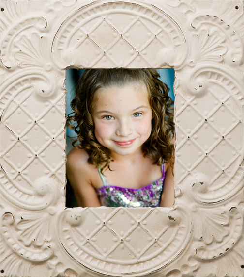 NicoleThomasPhoto_8x10_17x19_CeilingTin_1291_Web2.jpg