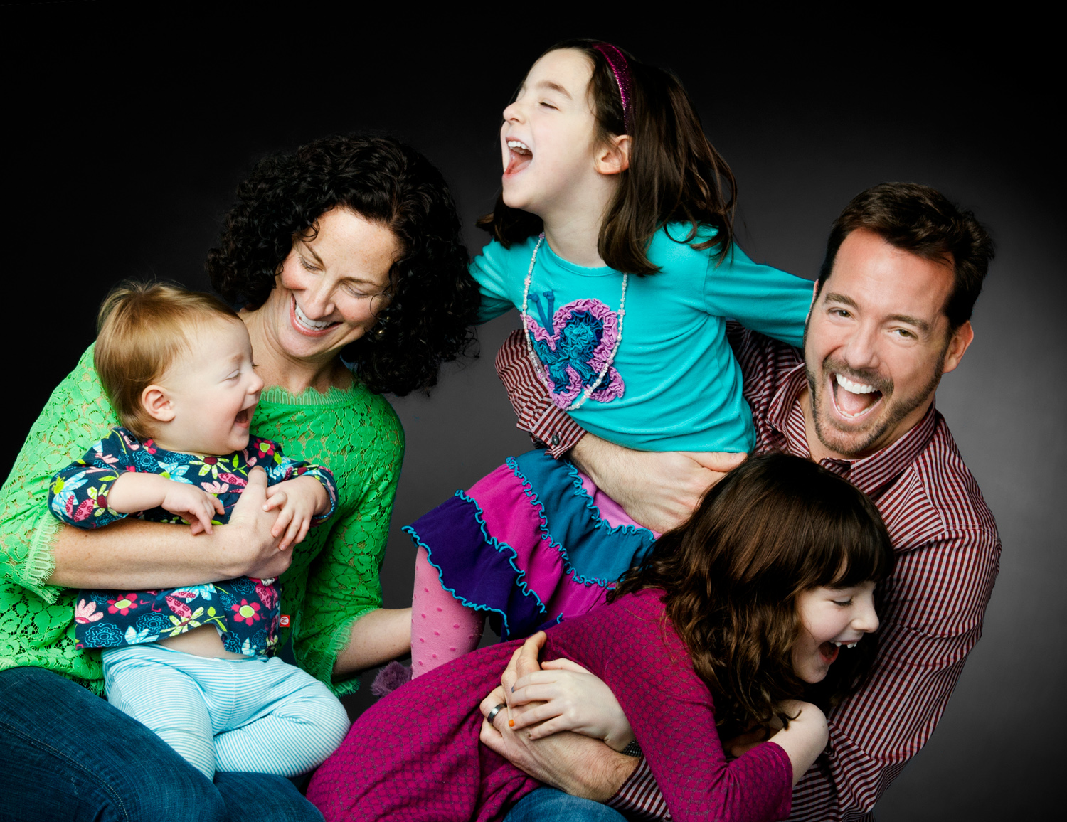 Nicole is a Chicago-based child photographer, family, baby photographer, commercial photographer, specializing in children's photography in Chicago, the Chicago North Shore suburban area and San Diego.