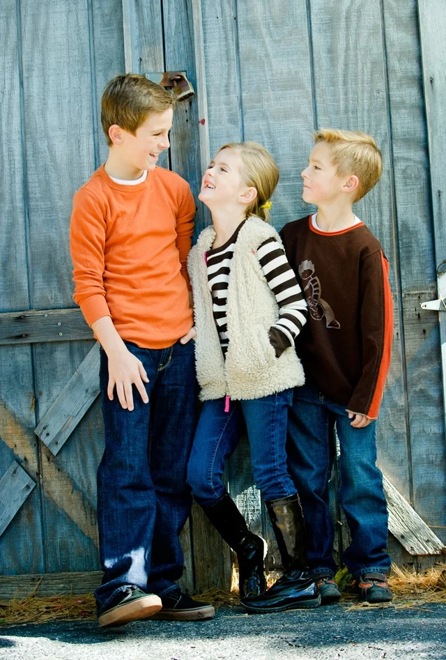 Nicole is a Chicago-based child photographer, family, baby photographer, commercial photographer, specializing in children's photography in Chicago, the Chicago North Shore suburban area and San Diego.