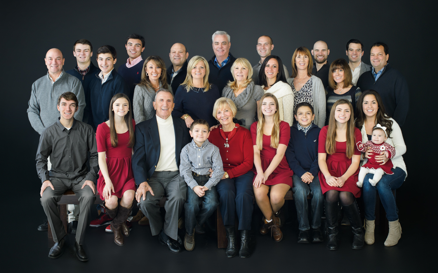 Nicole is a Chicago-based child photographer, family, baby photographer, commercial photographer, specializing in children's photography in Chicago, the Chicago North Shore suburban area and San Diego.