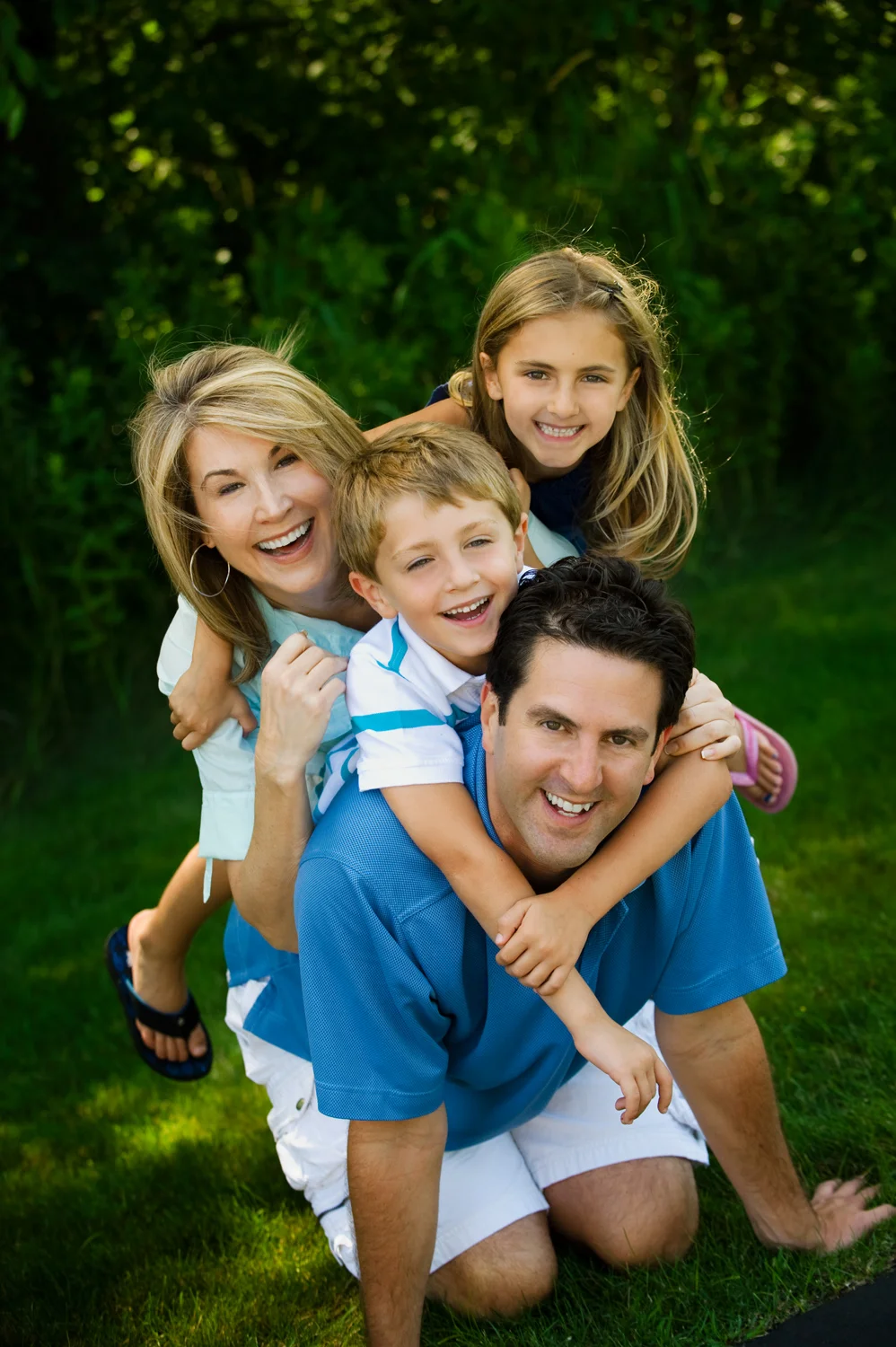 Nicole is a Chicago-based child photographer, family, baby photographer, commercial photographer, specializing in children's photography in Chicago, the Chicago North Shore suburban area and San Diego.