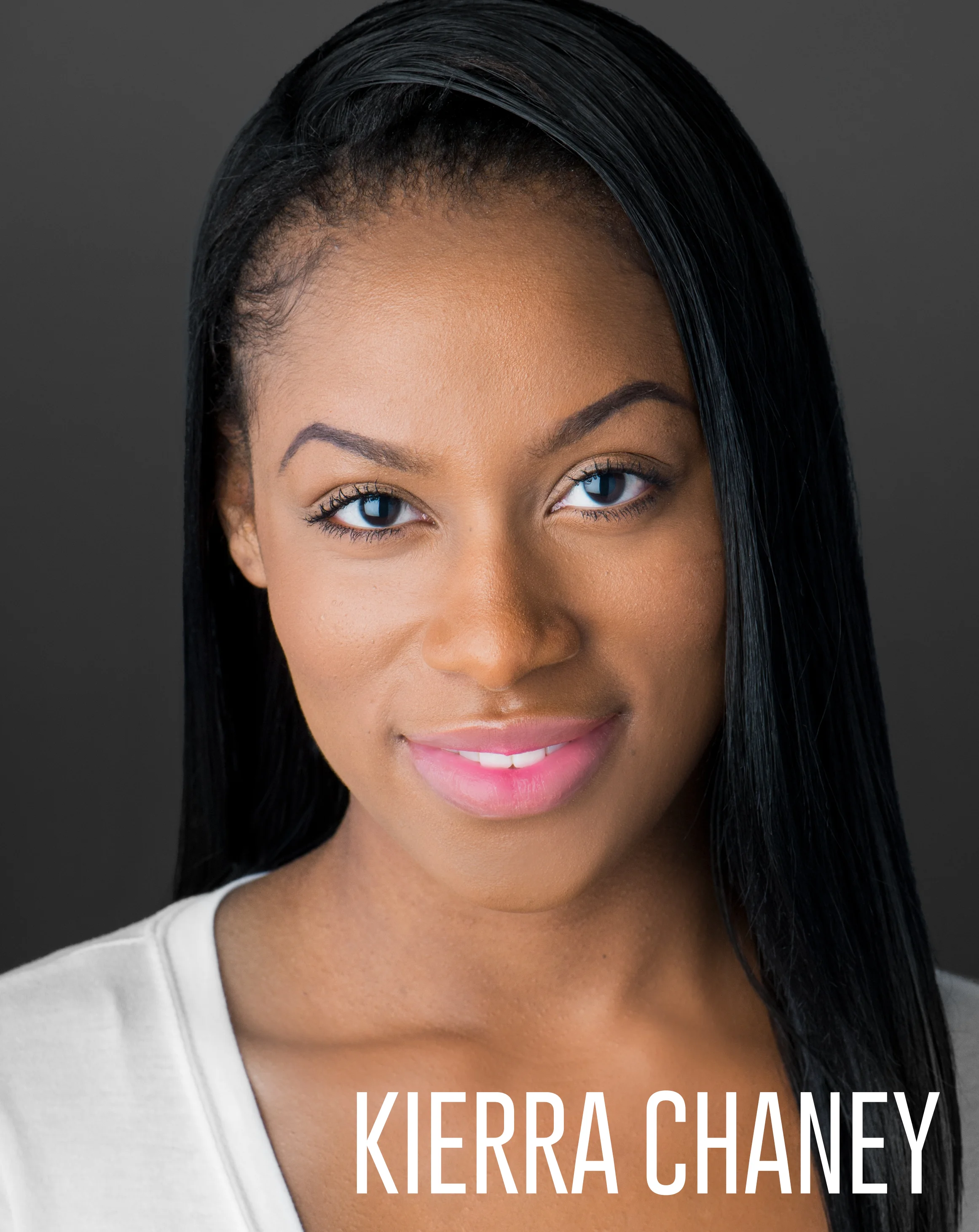 nicolethomas_HeadshotCard 21.jpg