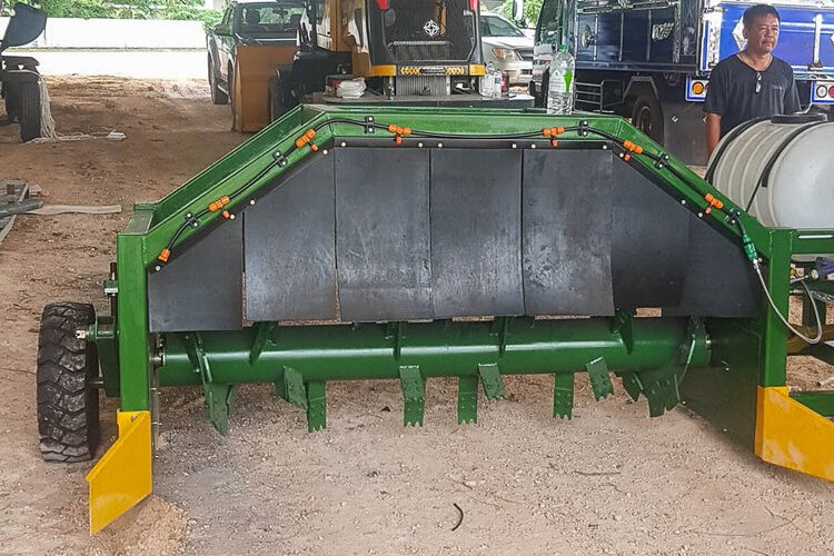 Compost-Turner-3.jpeg