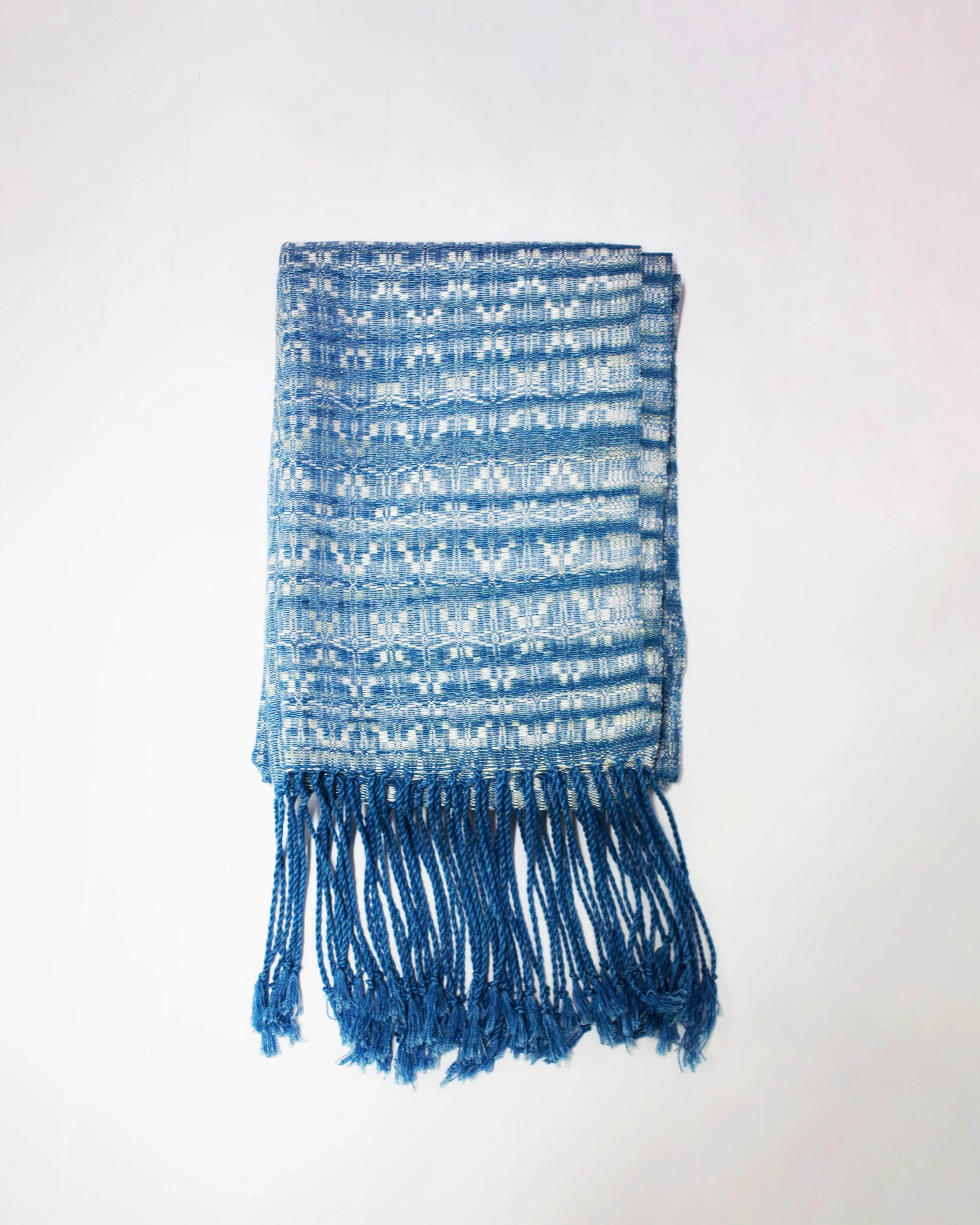 VI Scarf Lomdao in Indigo