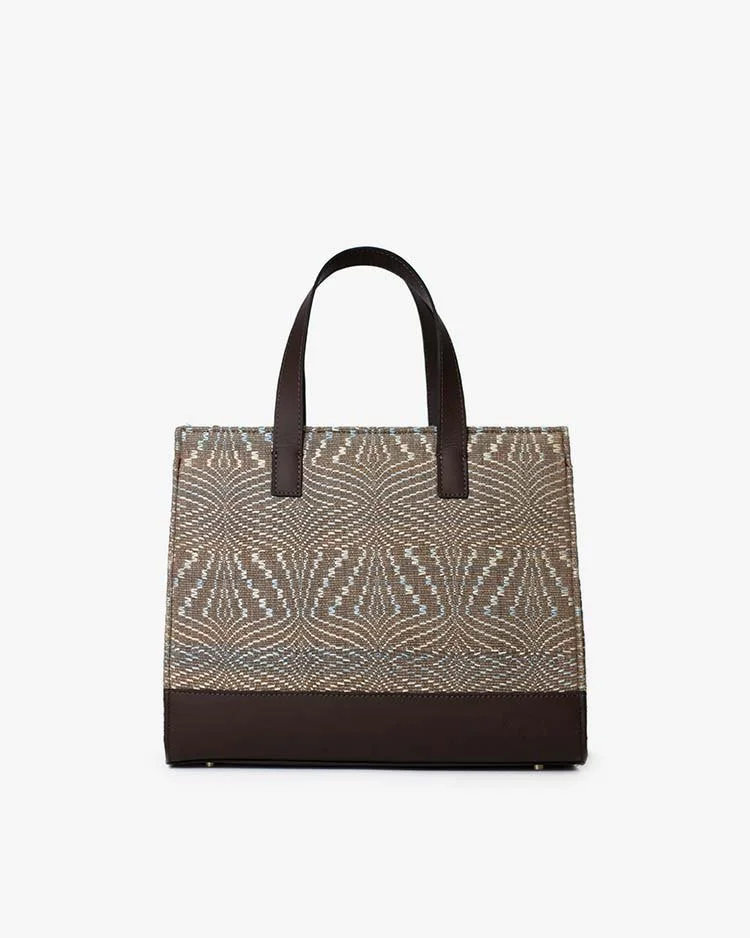 VI Tote Bag Raindrop in brown cow hide leather with logo debossing