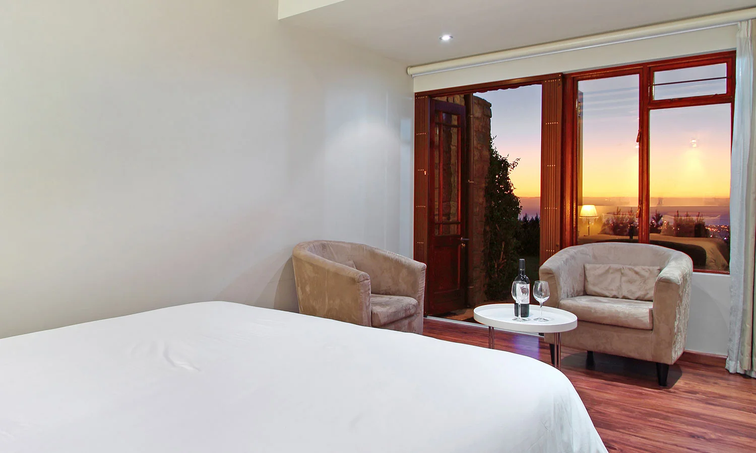 LL_MH_bed-r2-2.jpg