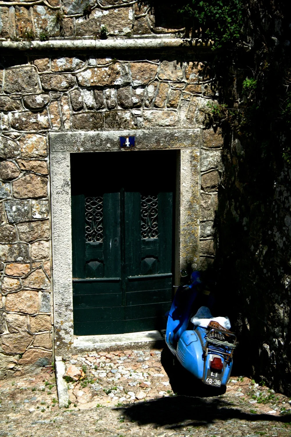 Sintra vespa.jpg