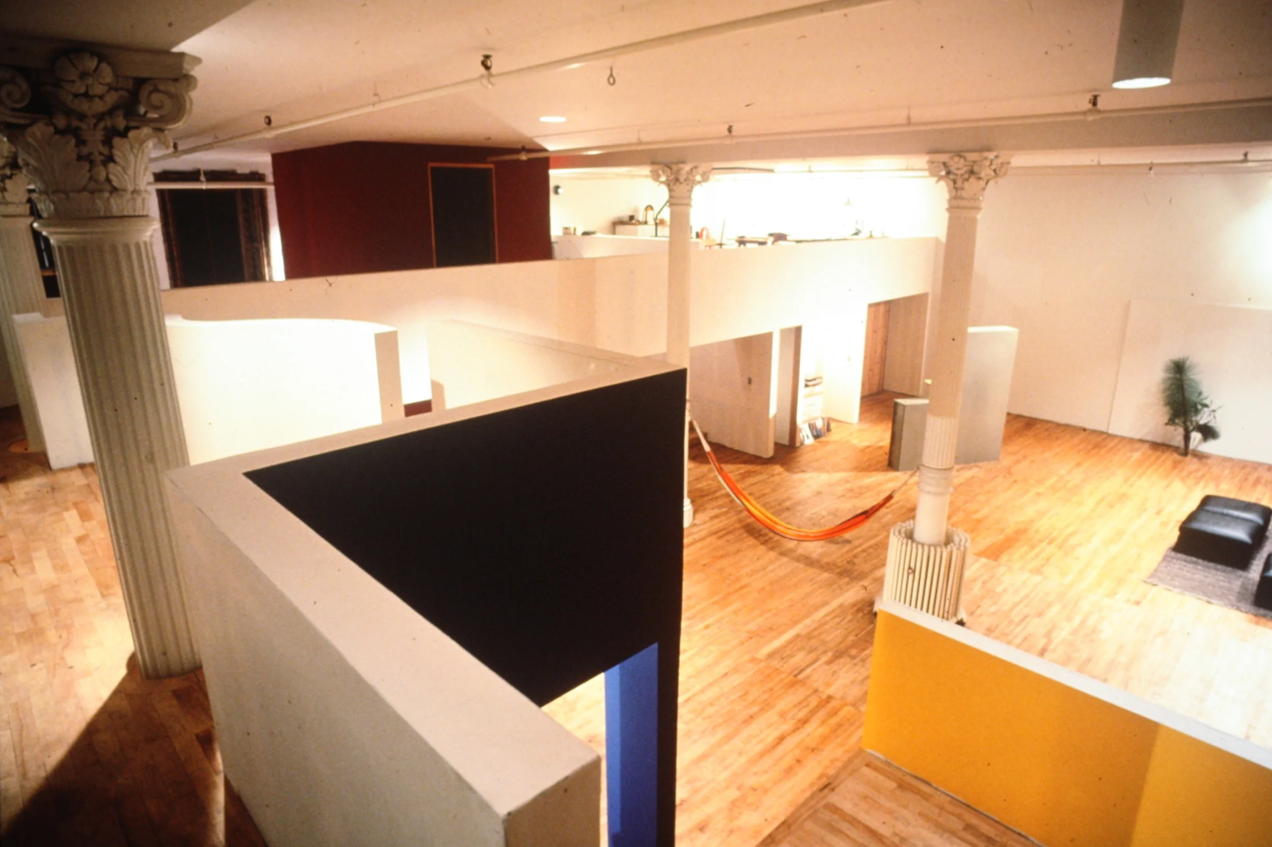 81457390-SLD-001-0020.jpg