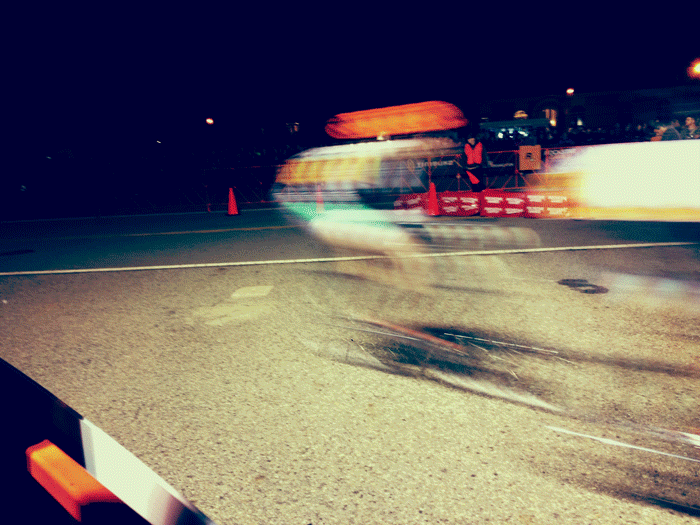 Watched the Red Hook Crit and basically broke my brain trying to figure out how the hell these dudes make the turnarounds of this loop without brakes. 