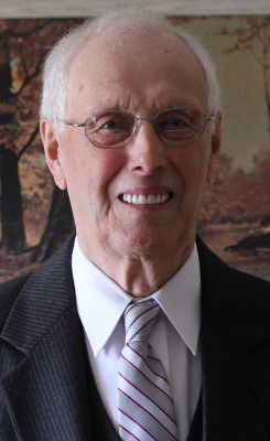 SmallWallaceDavis Obit.jpeg