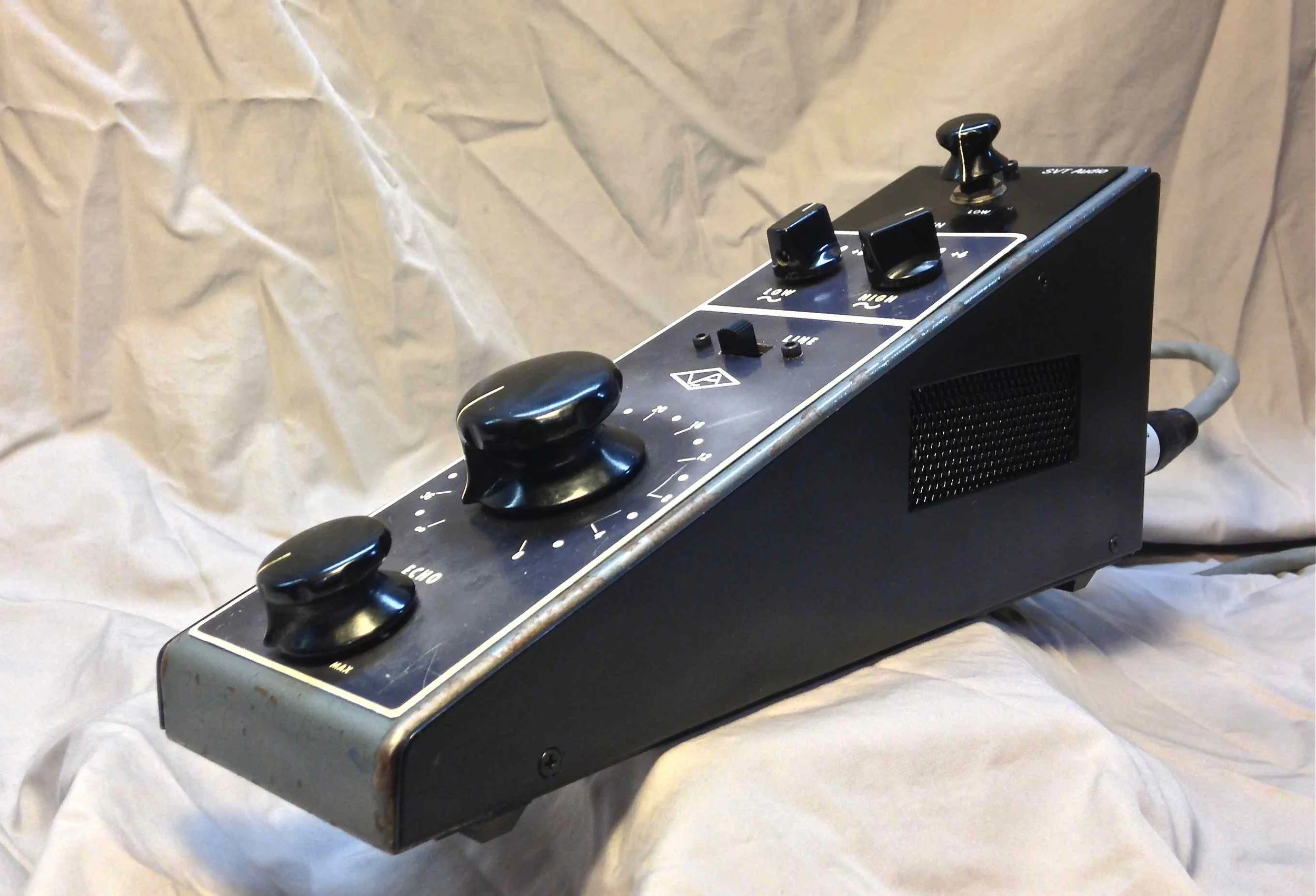 UA 610A angle front.jpg