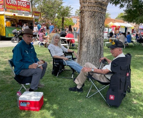 Bob Napier and Kathleen.jpg