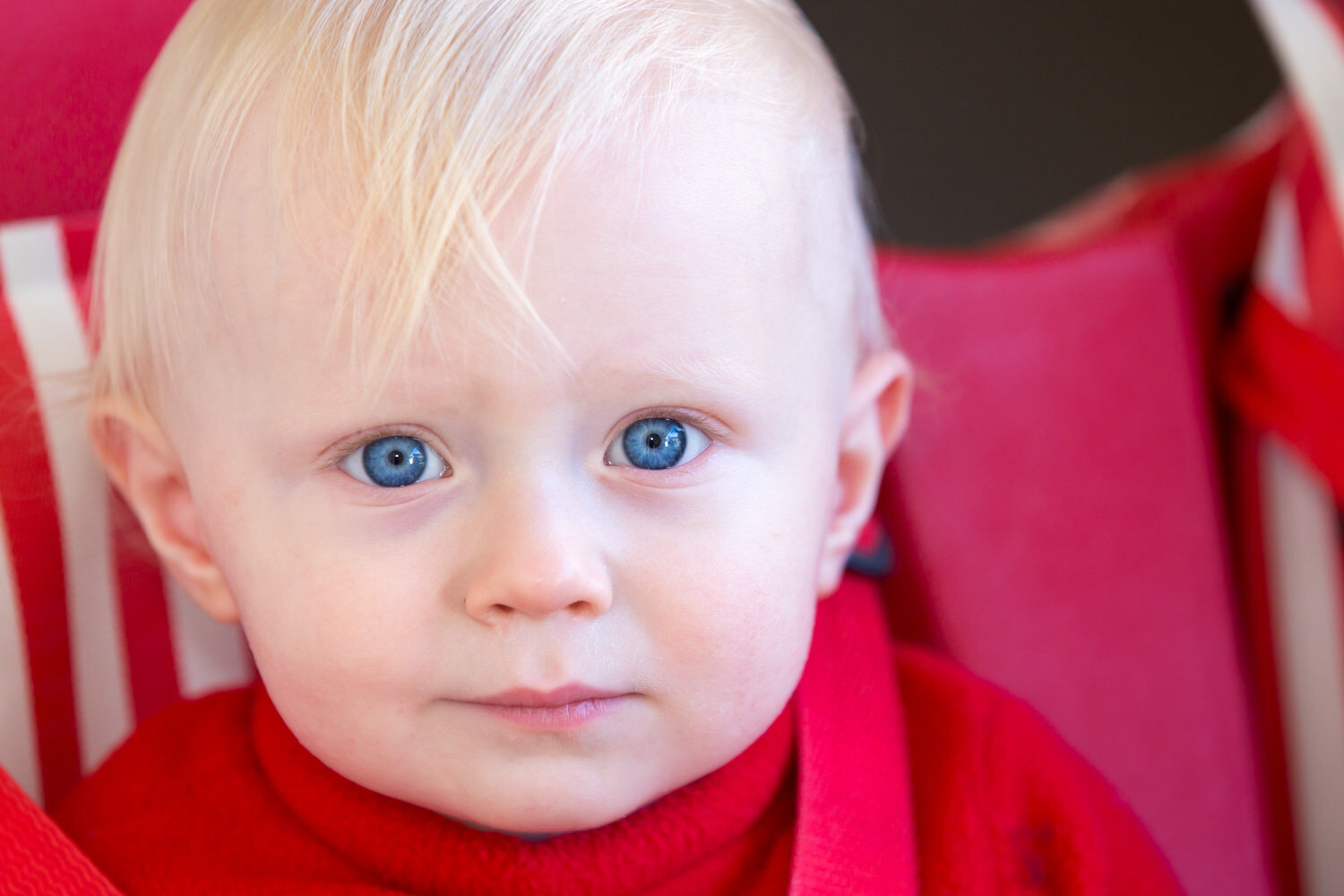 Long-Beach-baby-portrait-blue-eyes.jpg
