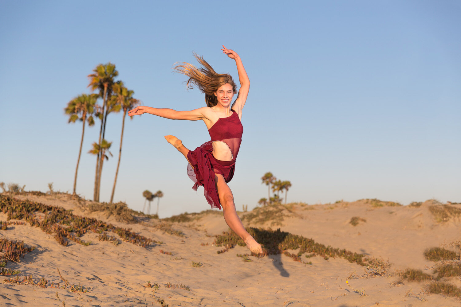 Seal-Beach-senior-portrait-dancer-jump.jpg