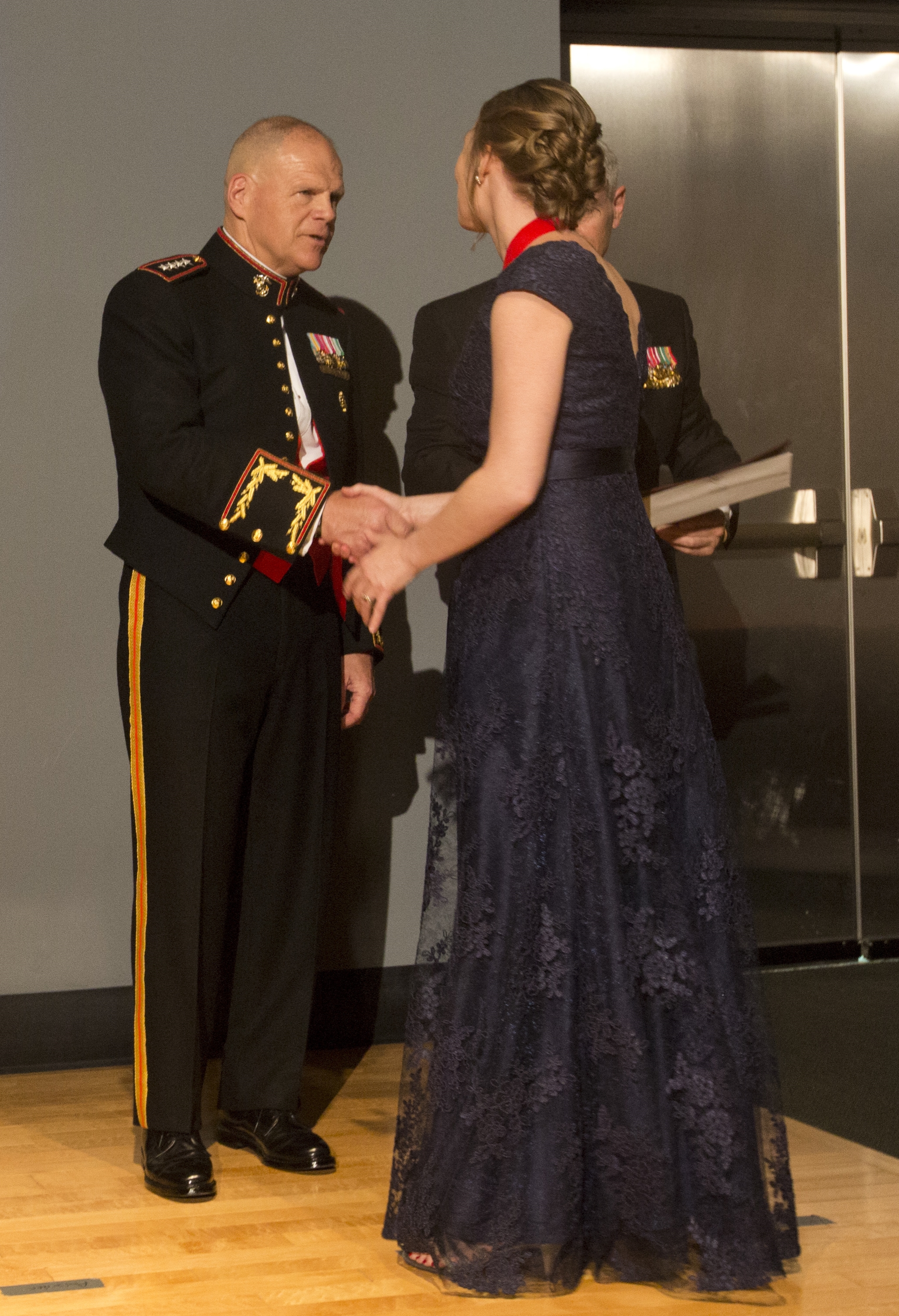  Mardie Rees receiving her award from General Neller, USMC 