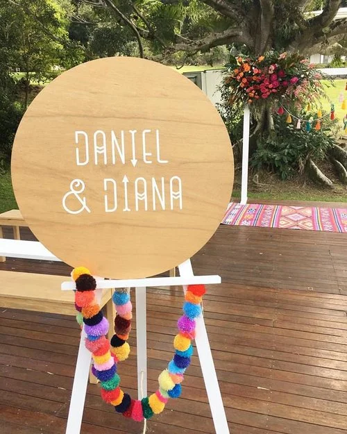 WHITE EASEL $20