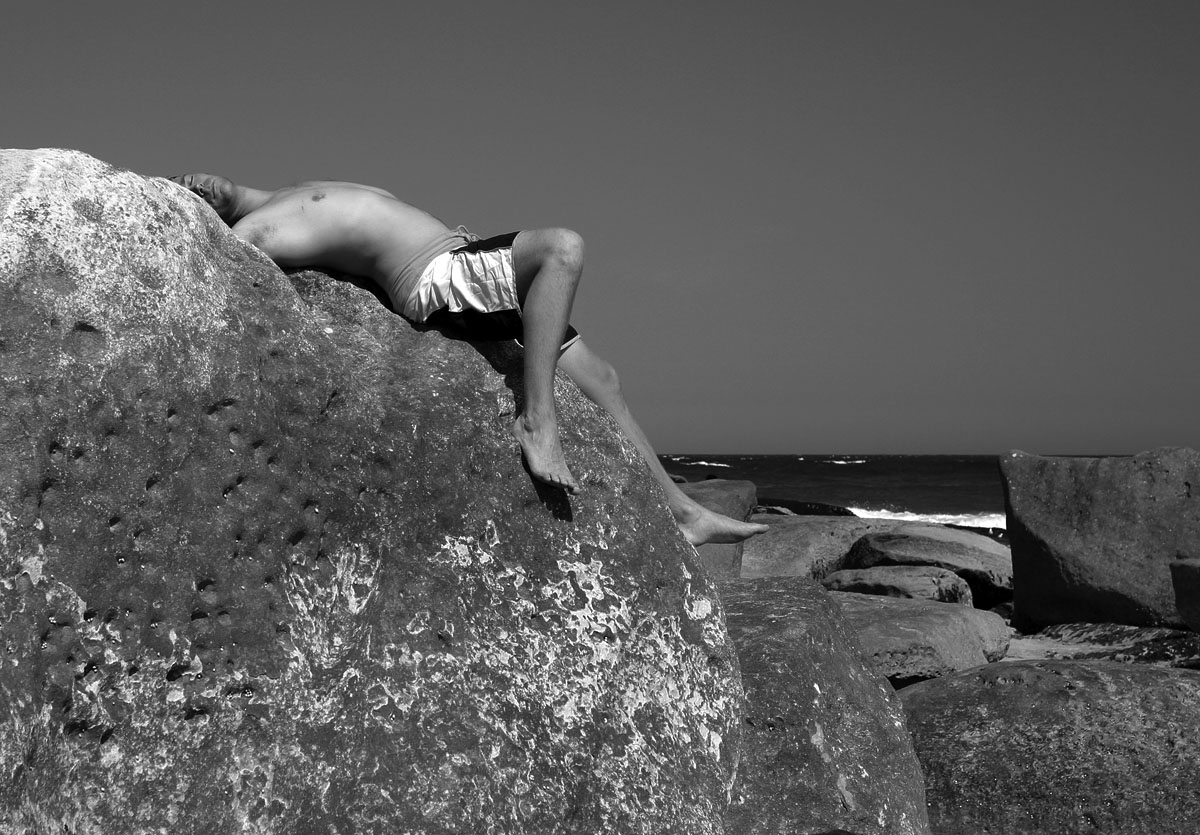 resting on rocks 1072.jpg